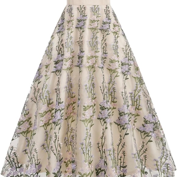 Floral Embroidered Cream Dress - Picture 5 of 5